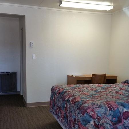 Budget Host Inn Fort Collins Exteriör bild